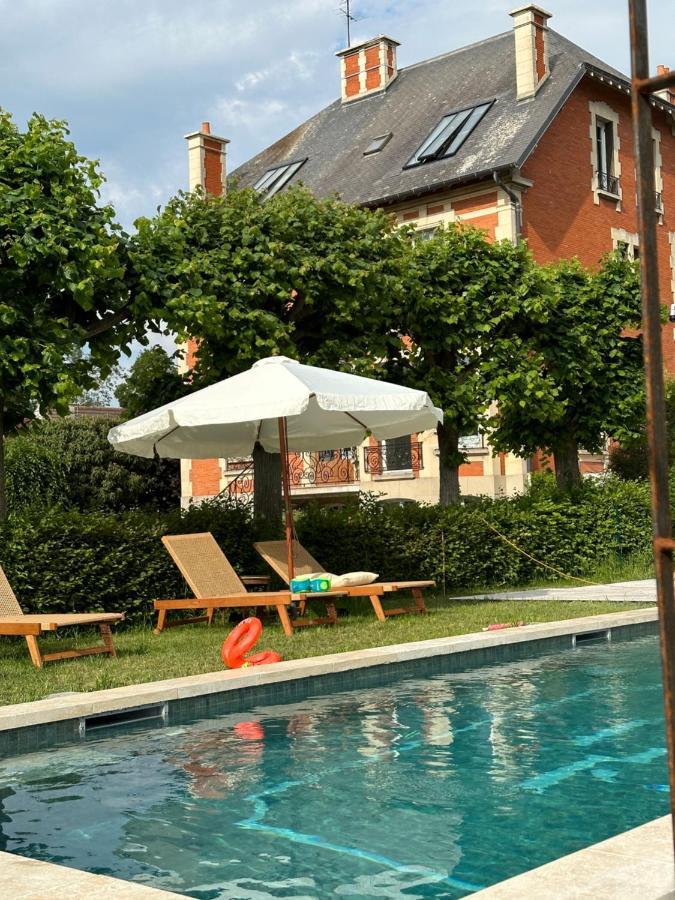 La Grande Maison Lgm Lesches Zewnętrze zdjęcie