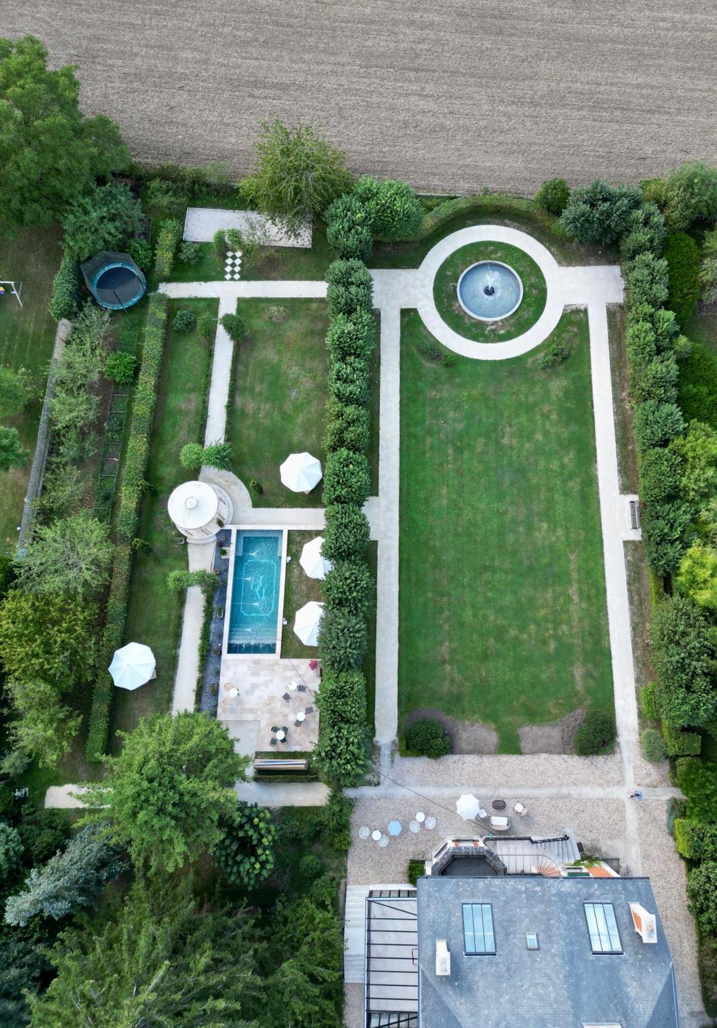 La Grande Maison Lgm Lesches Zewnętrze zdjęcie