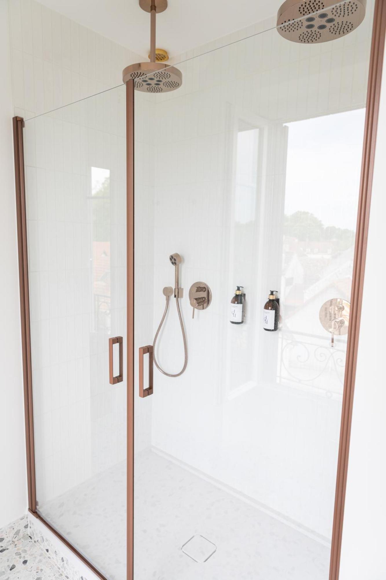 La Grande Maison Lgm Lesches Zewnętrze zdjęcie