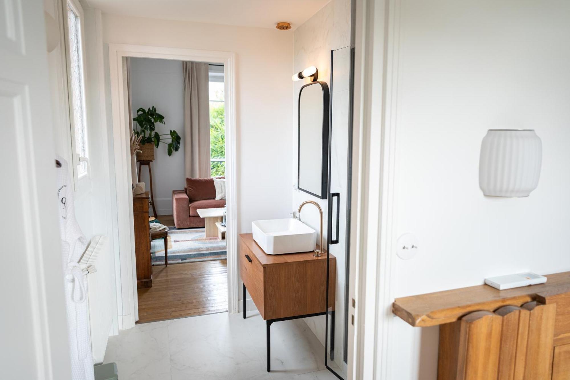 La Grande Maison Lgm Lesches Zewnętrze zdjęcie
